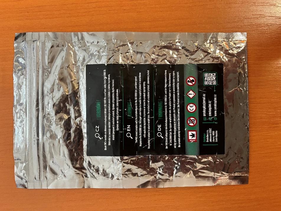 Plastový sáček se sušinou konopí s nápisem SMOKEY DOO WEED SHOP Trim: Fotografie č. 2